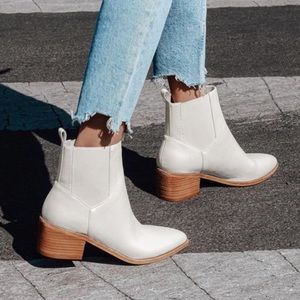 Filip Bootie - White - Size & - Chinese Laundry